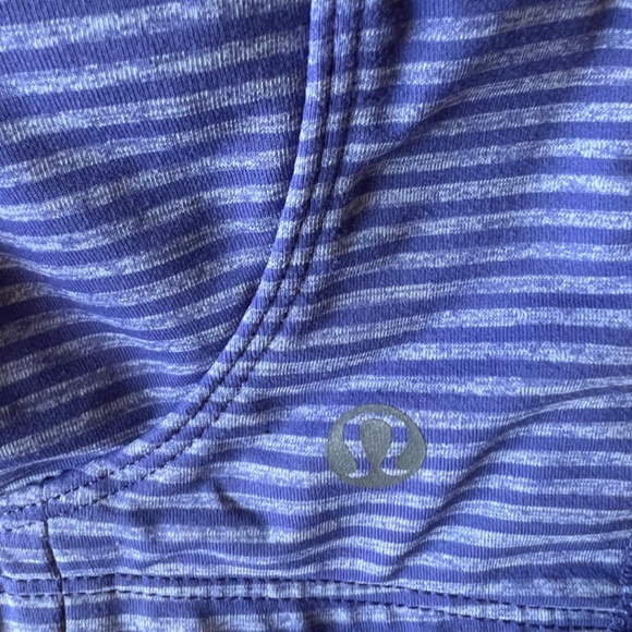 Lululemon bra. size 34 DD - Picture 4 of 4